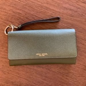 Henri Bendel wristlet